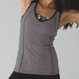 *SOLD* Lululemon Super Sport Tank size 6 (EUC)